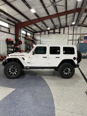Photo 4 of 16 of 2019 Jeep Wrangler Unlimited Rubicon
